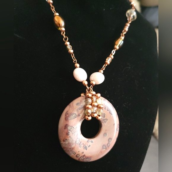 Lia Sophia | NWOT Pretty Boho Circle Stone Pendant Bronze Tone Beaded Necklace - Picture 3 of 7